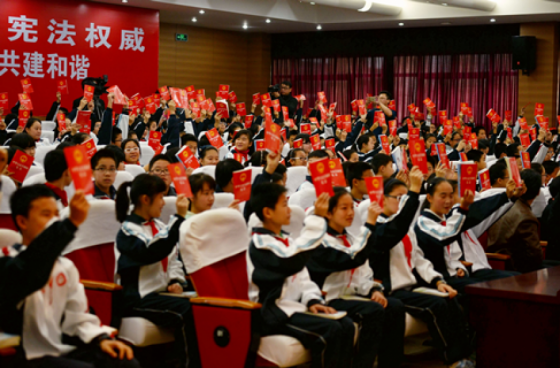 “关心桥”善行天下